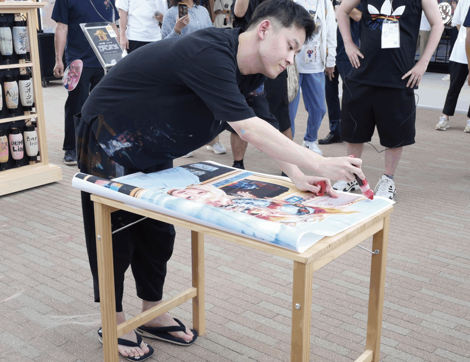 MUSASHI氏によるライブアートの様子